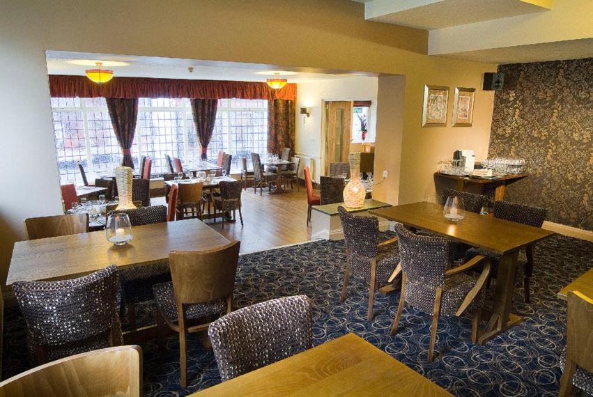 The Black Bull Inn Седбер Екстериор снимка
