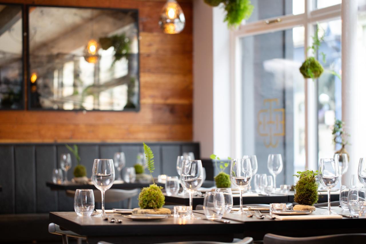 The Black Bull Inn Седбер Екстериор снимка
