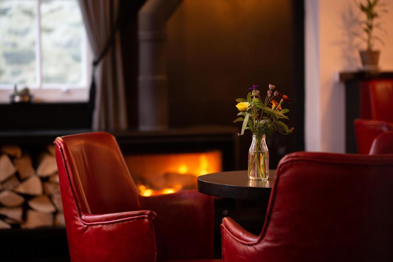 The Black Bull Inn Седбер Екстериор снимка